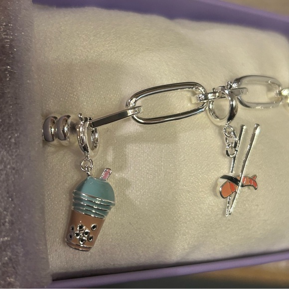 🐾 Roll With It 🐾 - Picture 4 of 7